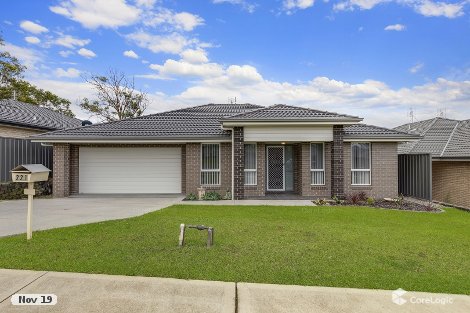 221 Johns Rd, Wadalba, NSW 2259