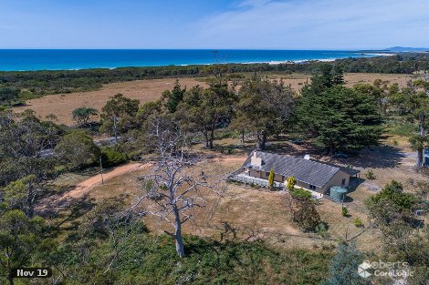 20533 Tasman Hwy, Chain Of Lagoons, TAS 7215