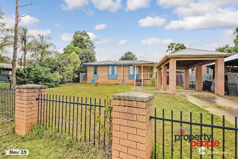 10 Blackwood Cres, Macquarie Fields, NSW 2564