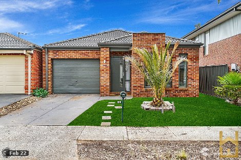 16 Holloway St, Manor Lakes, VIC 3024