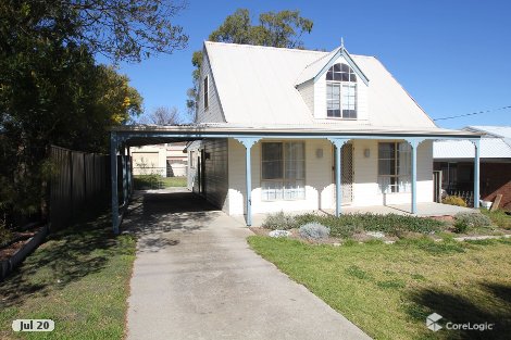 143 Petre St, Tenterfield, NSW 2372