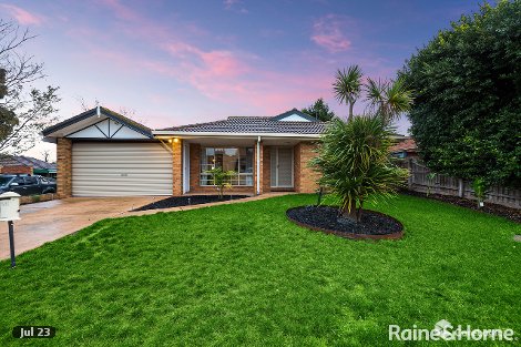 13 Baynton Cres, Roxburgh Park, VIC 3064