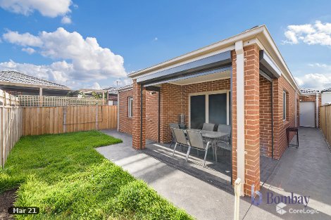 5 Hythe Pl, Mickleham, VIC 3064