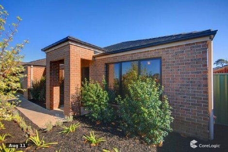 70 Stirling Dr, Lake Gardens, VIC 3355