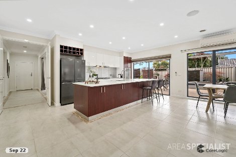 5 Winton Rtt, Cranbourne East, VIC 3977