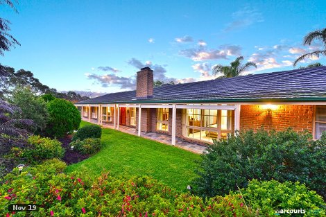 2 Rosella Cl, Flagstaff Hill, SA 5159