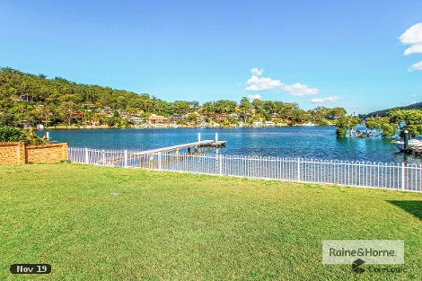 8 Helmsman Bvd, St Huberts Island, NSW 2257