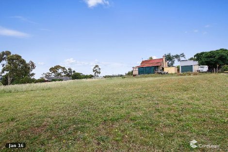 110 Beenak Rd, Wandin North, VIC 3139