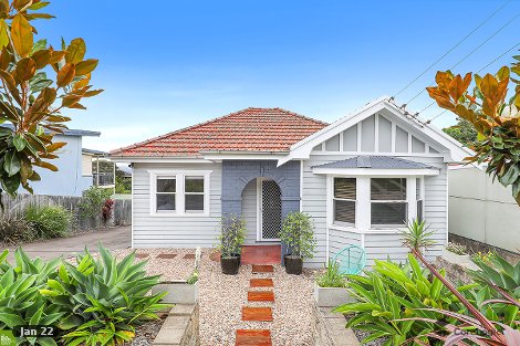 13 Gloria Cres, Lake Heights, NSW 2502