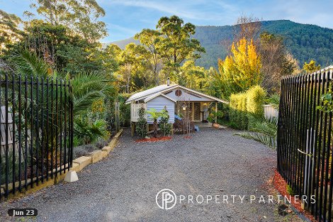 25 Giffords Rd, Warburton, VIC 3799