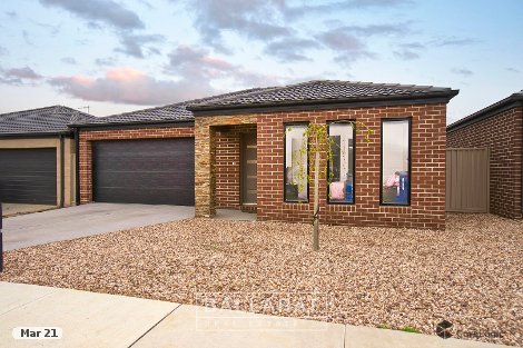 12 Masters Dr, Winter Valley, VIC 3358