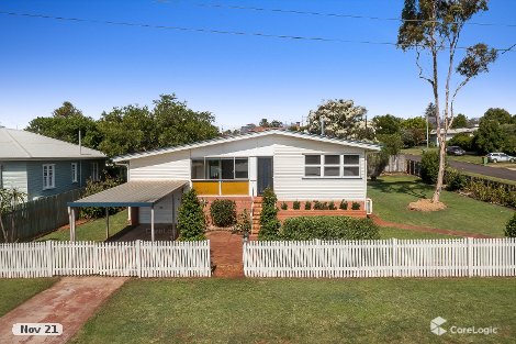 24 Winifred St, South Toowoomba, QLD 4350