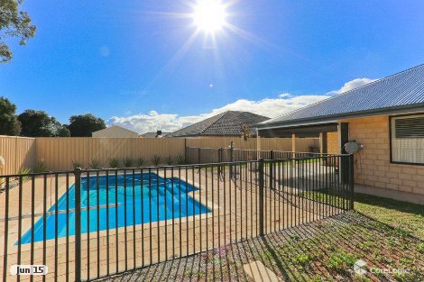 17 Azalea Gdns, Forrestfield, WA 6058