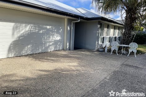 131 Whitehaven Dr, Blacks Beach, QLD 4740