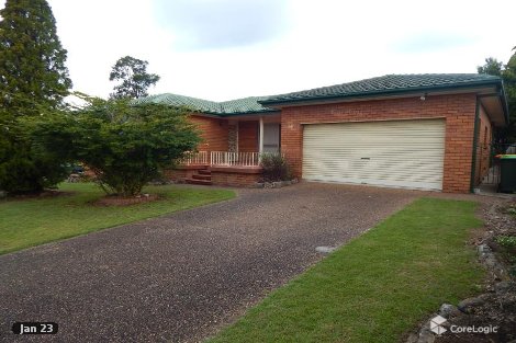 10 Nathan Cl, Metford, NSW 2323