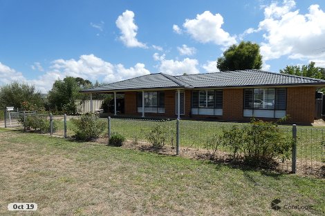 13 New St, Boorowa, NSW 2586