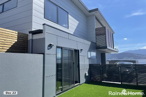 2/7 Yachtsmans Way, Tranmere, TAS 7018