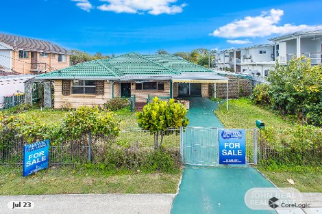 13 Landsborough Ave, Scarborough, QLD 4020