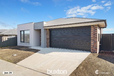 11 Heathcote Dr, Lucas, VIC 3350