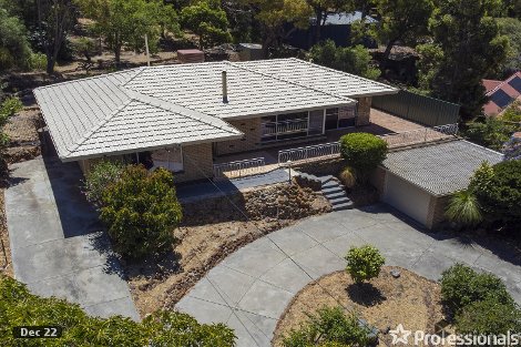 32 Valley Rd, Kalamunda, WA 6076