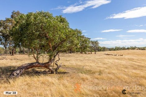 24 Yow Yow Rising, St Andrews, VIC 3761