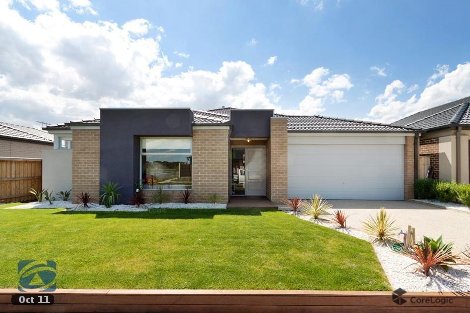 10 Honeybark Cres, Lyndhurst, VIC 3975