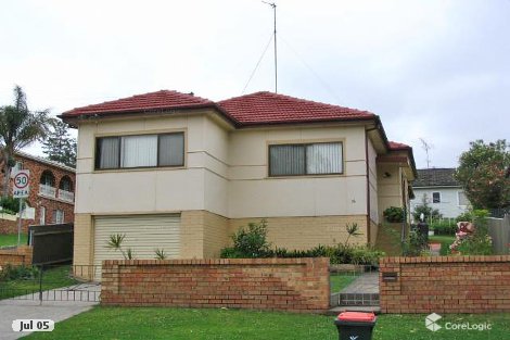 16 Robertson St, Coniston, NSW 2500