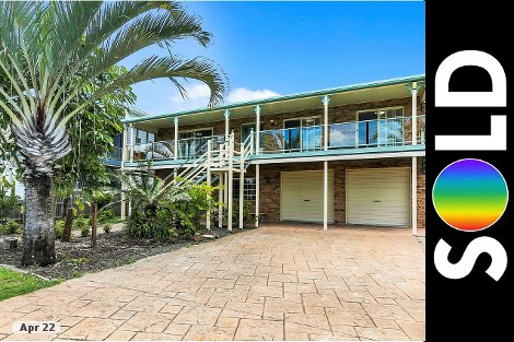 32 Bombala Cres, Rainbow Beach, QLD 4581