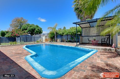 4 Jubilee Dr, Waikiki, WA 6169