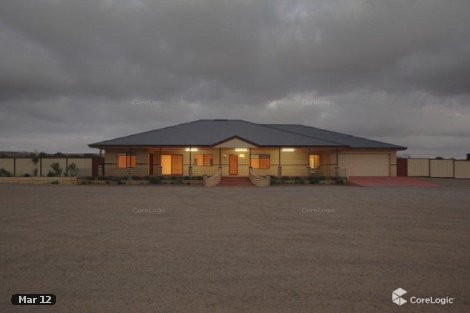 460 Hall Rd, Waggrakine, WA 6530