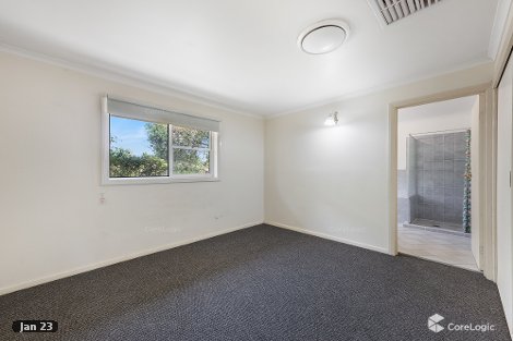 18 Benn Cres, West Albury, NSW 2640