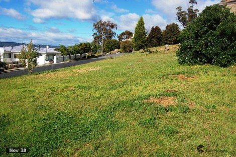 2 Raminea Rd, Lindisfarne, TAS 7015