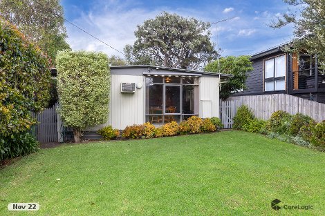 82 Eighth Ave, Rosebud, VIC 3939