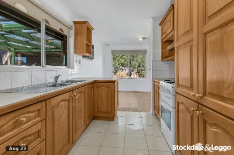 15 Claredale Ave, Gladstone Park, VIC 3043