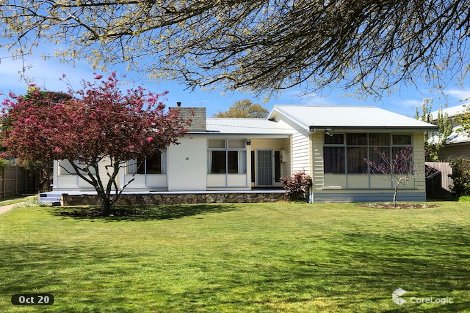 26 Davy St, Woodend, VIC 3442