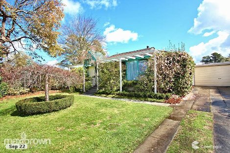 11 Magnolia Gr, Montrose, VIC 3765