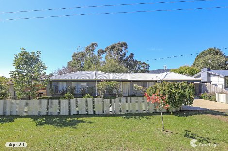 34 Morris Rd, Woodend, VIC 3442