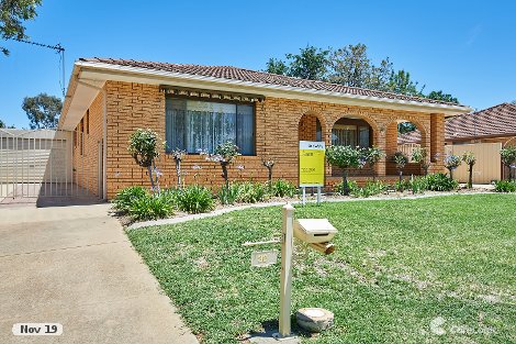 1/30 Pugsley Ave, Estella, NSW 2650