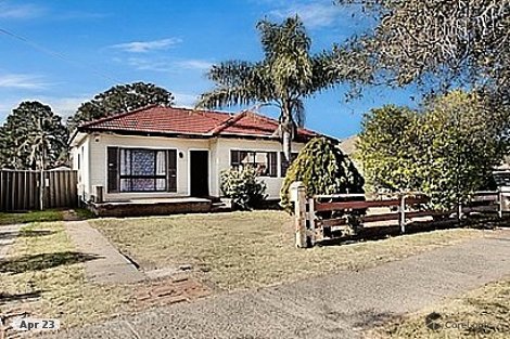 16 Saywell Rd, Macquarie Fields, NSW 2564