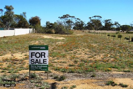 43 Jennaberring Rd, Quairading, WA 6383