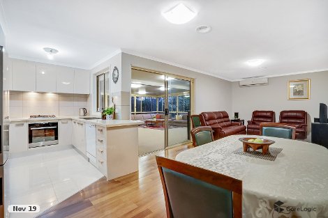 8 Green Cl, Delahey, VIC 3037