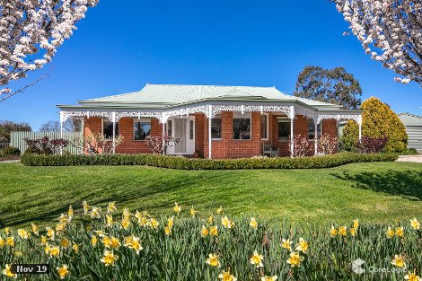 2 Hemphill Ct, Lancefield, VIC 3435