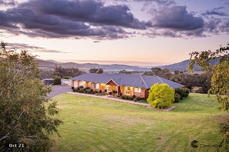 1661 Sandy Creek Rd, Sandy Creek, VIC 3695