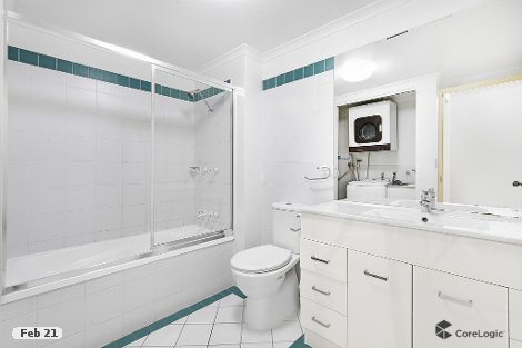 15a/220 Marine Pde, Labrador, QLD 4215