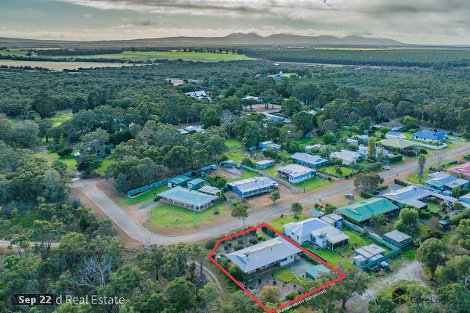 24 Williamson Ave, Narrikup, WA 6326