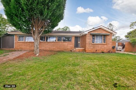 28 Pinaroo Cres, Bradbury, NSW 2560