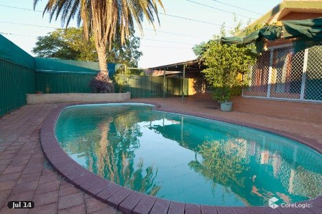 11 Murchison Cres, Dampier, WA 6713