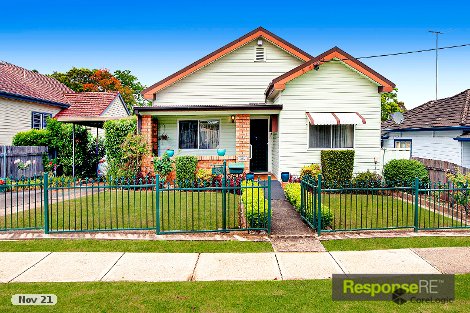 42 Moxhams Rd, Northmead, NSW 2152