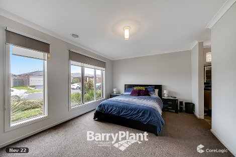 8 Pettigrew St, Cranbourne East, VIC 3977