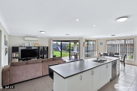 28 Broomfield Cres, Hunterview, NSW 2330